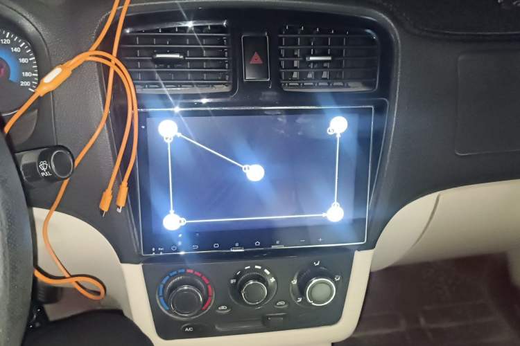 Used Dongfeng Fengon 370 2016 1.5L Manual Standard Edition SFG15-05 7 Seats Audio And AC Panel