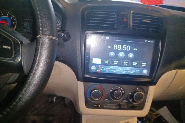 Used Dongfeng Fengon 370 2016 1.5L Manual Standard Edition SFG15-05 7 Seats Audio And AC Panel