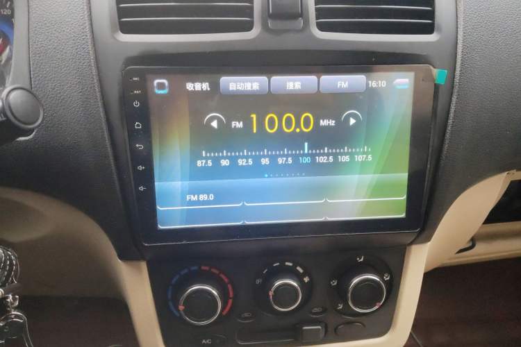 Used Dongfeng Fengon 370 2016 1.5L Manual Standard Edition SFG15-05 7 Seats Audio And AC Panel