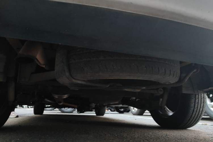 Used Dongfeng Fengon 370 2016 1.5L Manual Standard Edition SFG15-05 7 Seats Chassis Rear