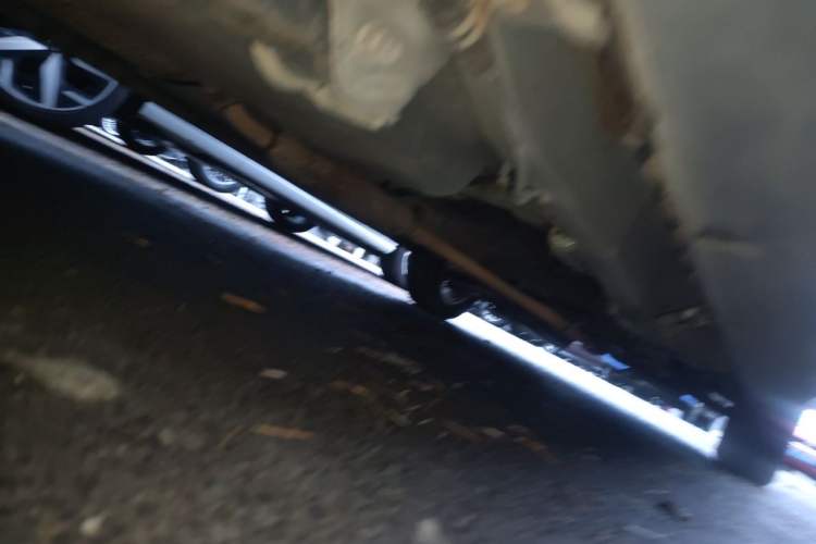 Used Dongfeng Fengon 370 2016 1.5L Manual Comfort 7-Seater Chassis Rear Right