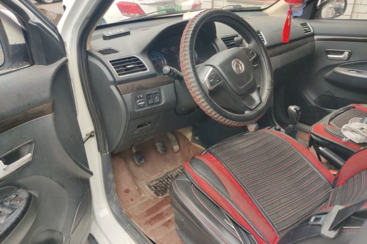 Used Dongfeng Fengon 370 2016 1.5L Manual Elite Travel Edition 7 Seats Driver Seat