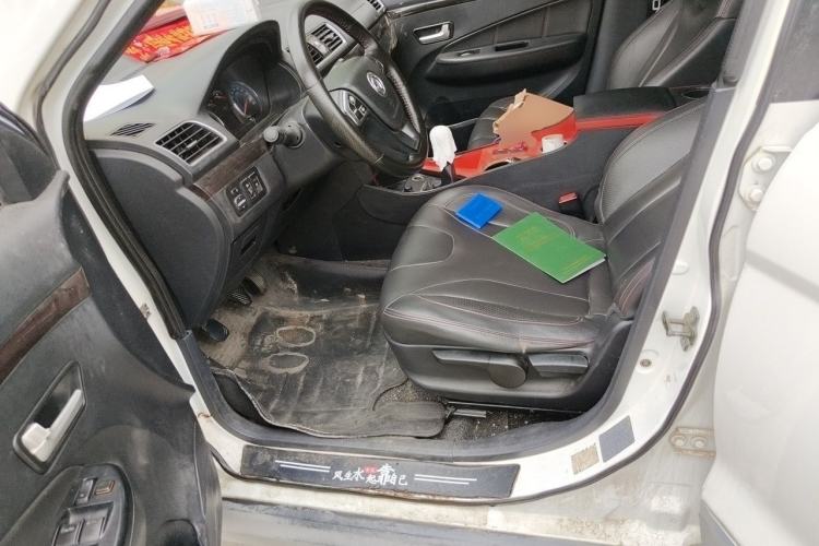 Used Dongfeng Fengon 370 2016 1.5L Manual Standard Edition SFG15-02 5 Seats Driver Seat