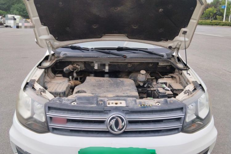 Used Dongfeng Fengon 370 2016 1.5L Manual Elite Home Edition 7-Seater Engine Bay