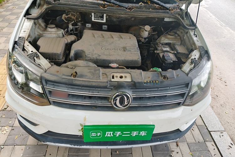 Used Dongfeng Fengon 370 2016 1.5L Manual Luxury Version SFG15-02 7 Seats Engine Bay