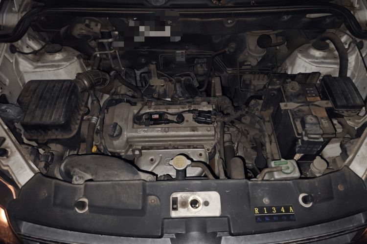 Used Dongfeng Fengon 370 2016 1.5L Manual Standard Model II 7 Seats Engine Bay