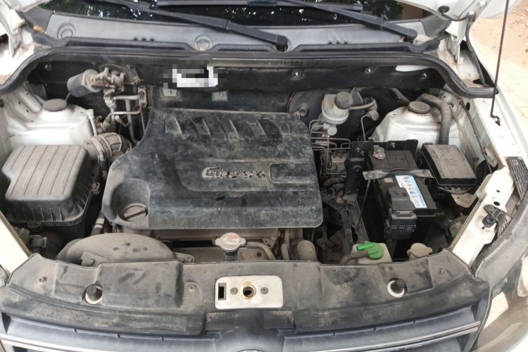 Used Dongfeng Fengon 370 2016 1.5L Manual Luxury Version SFG15-05 7 Seats Engine Bay