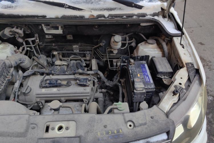 Used Dongfeng Fengon 370 2016 1.5L Manual Standard Model II 7 Seats Engine Bay Left