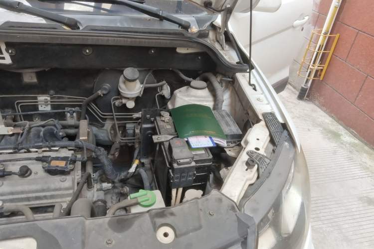 Used Dongfeng Fengon 370 2016 1.5L Manual Standard Edition SFG15-05 7 Seats Engine Bay Left