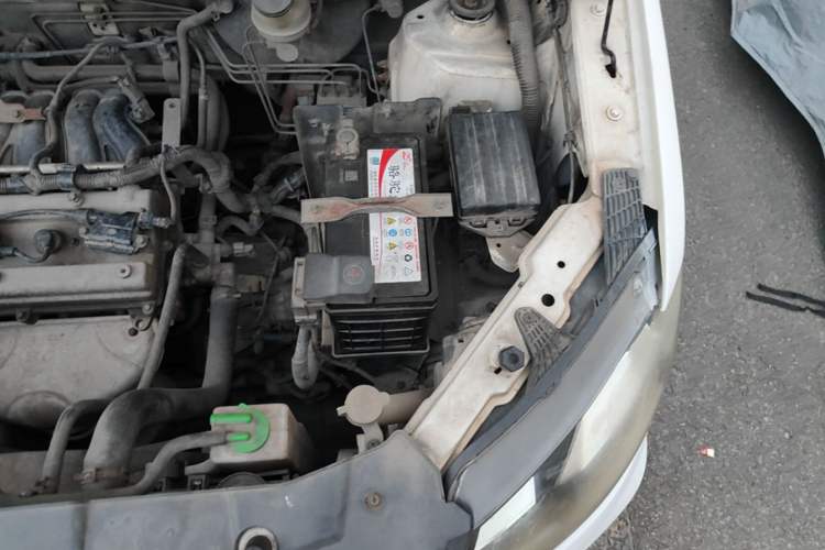 Used Dongfeng Fengon 370 2016 1.5L Manual Standard Edition SFG15-05 7 Seats Engine Bay Left
