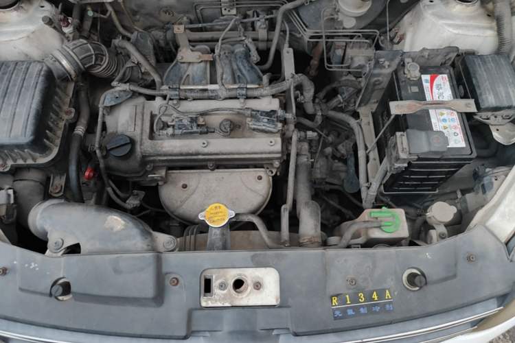 Used Dongfeng Fengon 370 2016 1.5L Manual Standard Edition SFG15-05 7 Seats Engine Bay