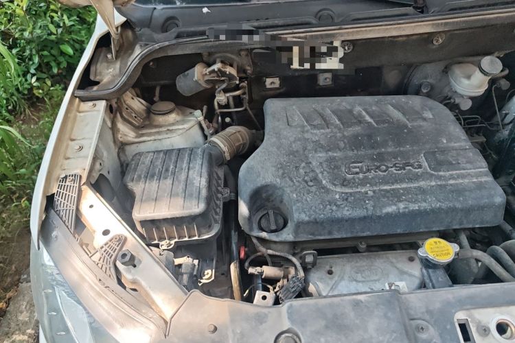 Used Dongfeng Fengon 370 2016 1.5L Manual Luxury 7-Seater Engine Bay Right