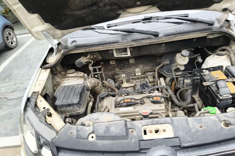 Used Dongfeng Fengon 370 2016 1.5L Manual Standard Edition SFG15-05 7 Seats Engine Bay Right