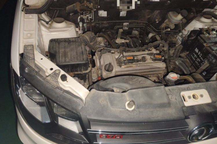 Used Dongfeng Fengon 370 2016 1.5L Manual Standard Edition SFG15-05 7 Seats Engine Bay Right