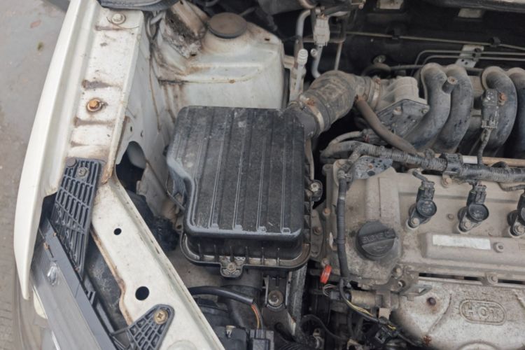 Used Dongfeng Fengon 370 2016 1.5L Manual Standard Edition SFG15-02 5 Seats Engine Bay Right