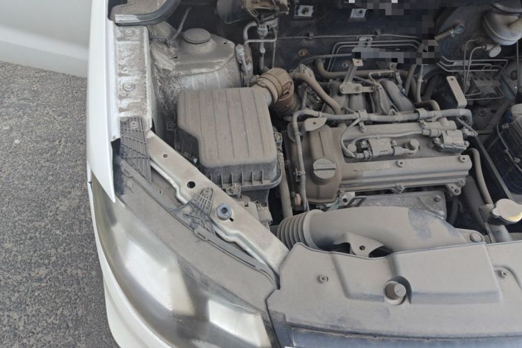 Used Dongfeng Fengon 370 2016 1.5L Manual Standard Model II 7 Seats Engine Bay Right