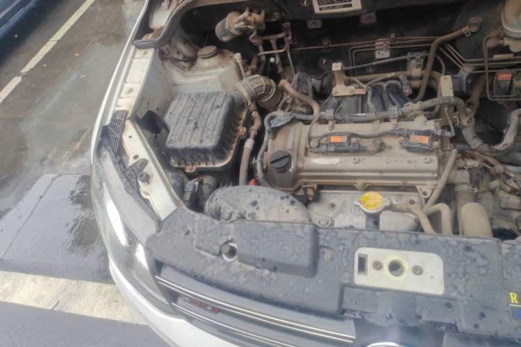 Used Dongfeng Fengon 370 2016 1.5L Manual Standard Edition SFG15-05 7 Seats Engine Bay Right