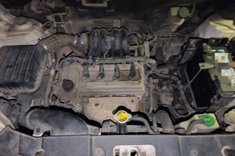 Used Dongfeng Fengon 370 2016 1.5L Manual Standard Edition SFG15-02 7 Seats Engine Bay