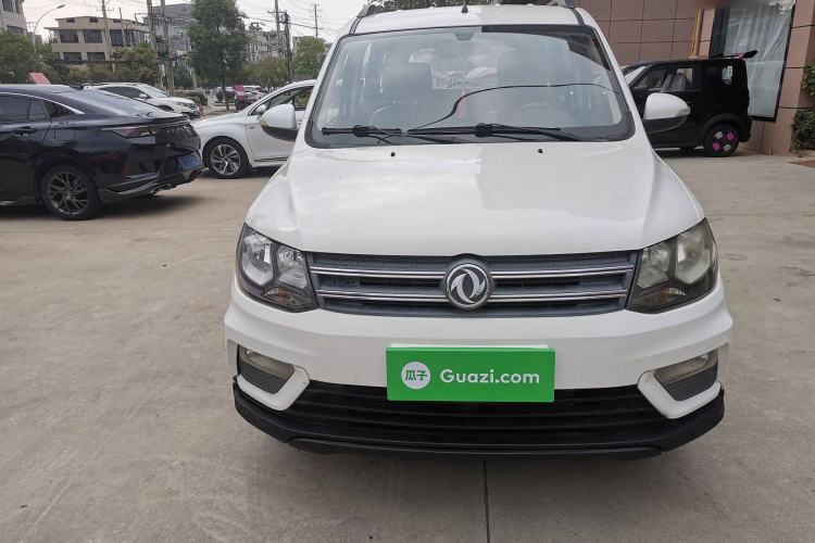 Used Dongfeng Fengon 370 2016 1.5L Manual Elite Home Edition 7-Seater Exterior 1