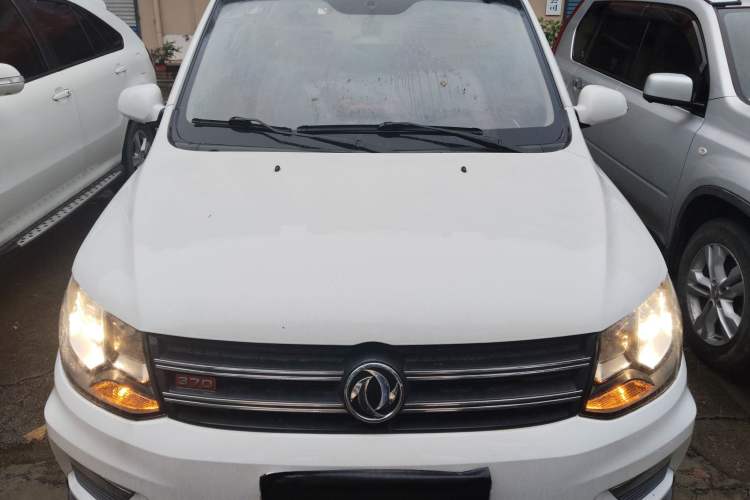 Used Dongfeng Fengon 370 2016 1.5L Manual Standard Edition SFG15-05 7 Seats Exterior 1