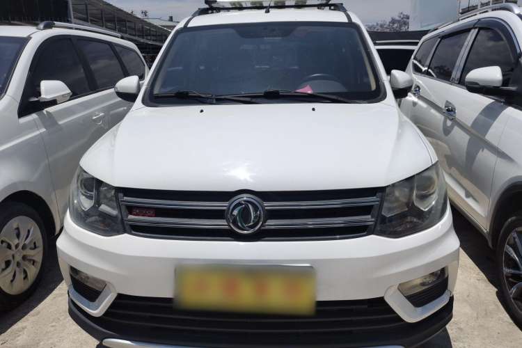 Used Dongfeng Fengon 370 2016 1.5L Manual Luxury Version SFG15-05 7 Seats Exterior 1