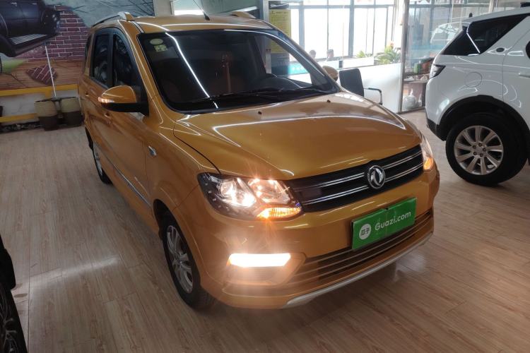 Used Dongfeng Fengon 370 2016 1.5L Manual Luxury Version SFG15-05 7 Seats Exterior 2