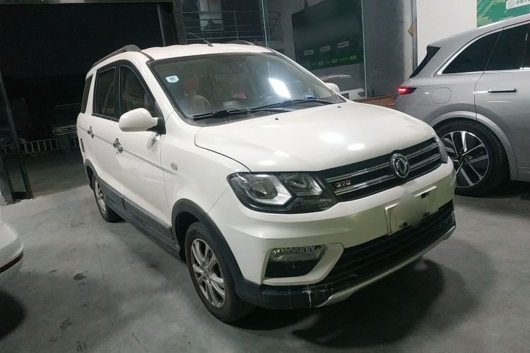 Used Dongfeng Fengon 370 2016 1.5L Manual Standard Edition SFG15-02 7 Seats Exterior 2