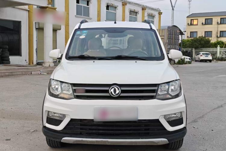 Used Dongfeng Fengon 370 2016 1.5L Manual Comfort 7-Seater Exterior 3