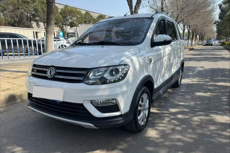 Used Dongfeng Fengon 370 2016 1.5L Manual Elite Home Edition 7-Seater Exterior 4