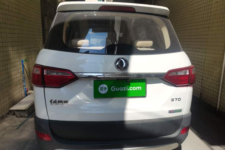 Used Dongfeng Fengon 370 2016 1.5L Manual Standard Edition SFG15-05 7 Seats Exterior 4