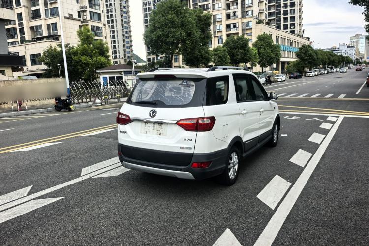 Used Dongfeng Fengon 370 2016 1.5L Manual Luxury Version SFG15-05 7 Seats Exterior 5