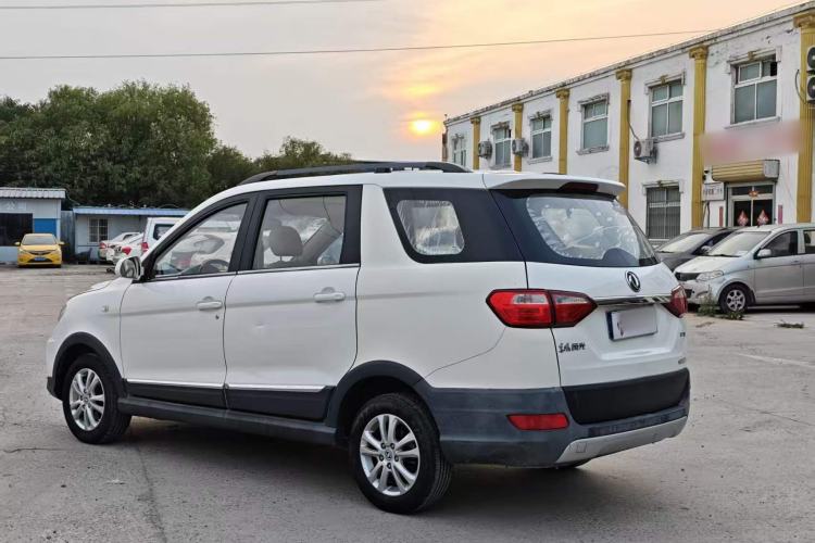 Used Dongfeng Fengon 370 2016 1.5L Manual Comfort 7-Seater Exterior 5