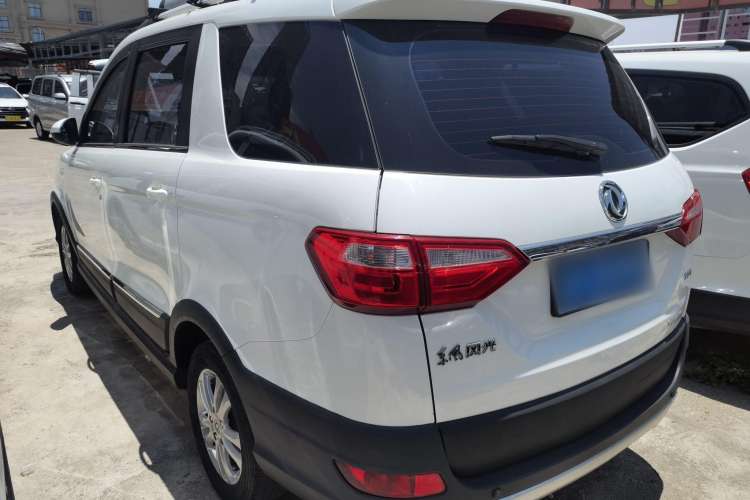 Used Dongfeng Fengon 370 2016 1.5L Manual Luxury Version SFG15-05 7 Seats Exterior 5