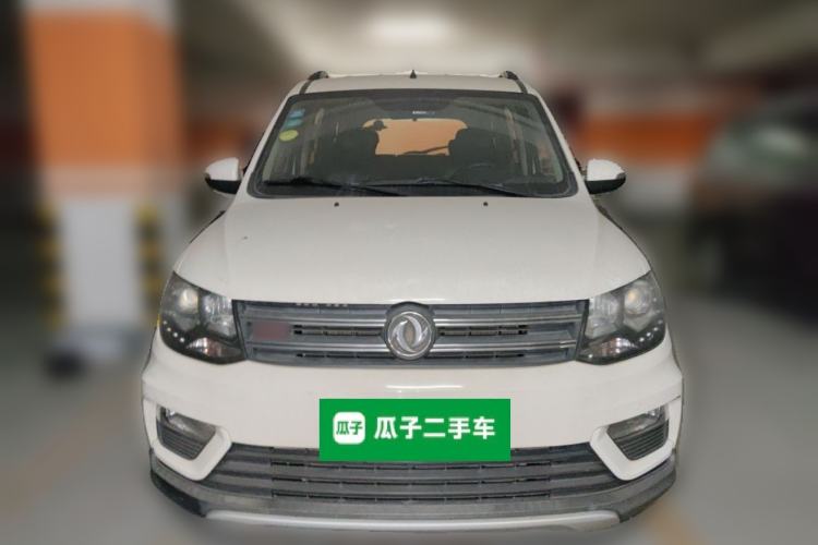 Used Dongfeng Fengon 370 2016 1.5L Manual Luxury Version SFG15-02 7 Seats Front