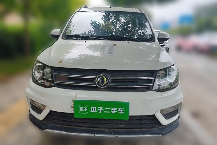 Used Dongfeng Fengon 370 2016 1.5L Manual Luxury Version SFG15-02 7 Seats Front