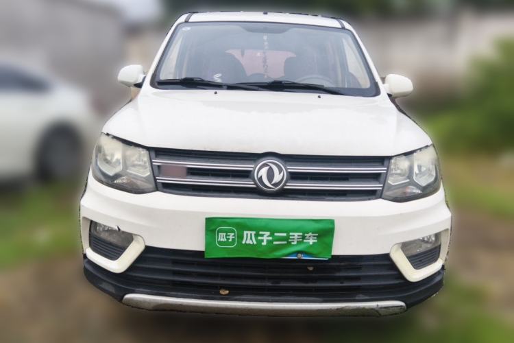 Used Dongfeng Fengon 370 2016 1.5L Manual Standard Model II 7 Seats Front