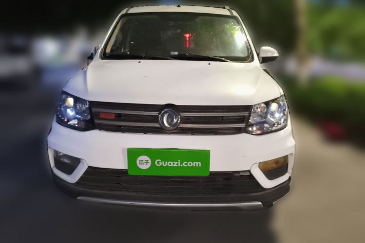 Used Dongfeng Fengon 370 2016 1.5L Manual Luxury 7-Seater Front