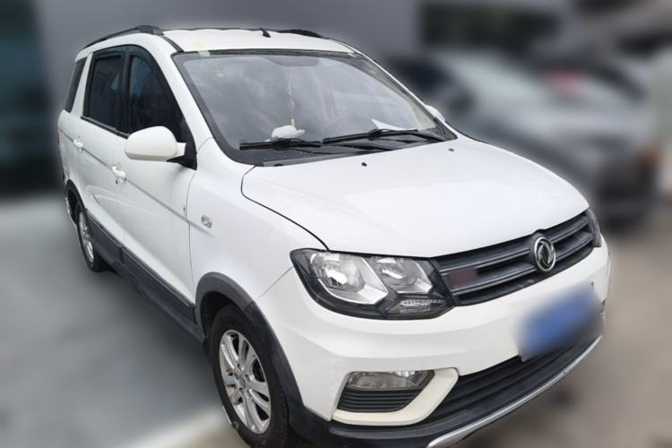 Used Dongfeng Fengon 370 2016 1.5L Manual Standard Edition SFG15-05 7 Seats Front Right 45 Deg