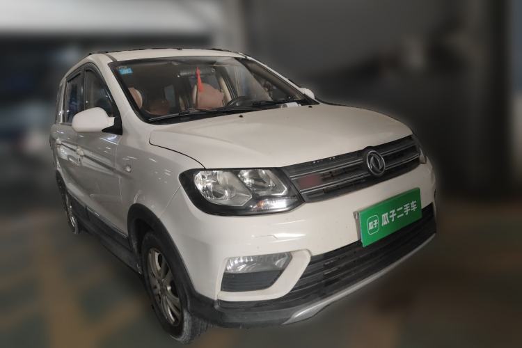 Used Dongfeng Fengon 370 2016 1.3T Manual European Diesel Version 7 Seats Front Right 45 Deg