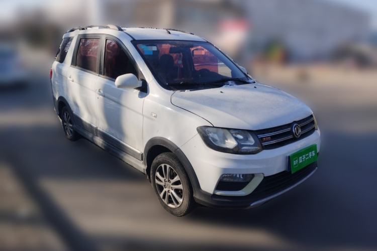 Used Dongfeng Fengon 370 2016 1.5L Manual Standard Edition SFG15-05 7 Seats Front Right 45 Deg