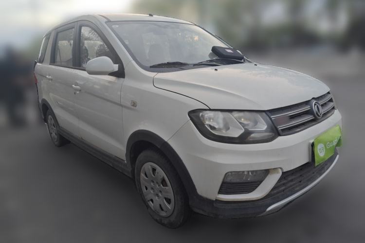 Used Dongfeng Fengon 370 2016 1.5L Manual Standard Model II 7 Seats Front Right 45 Deg