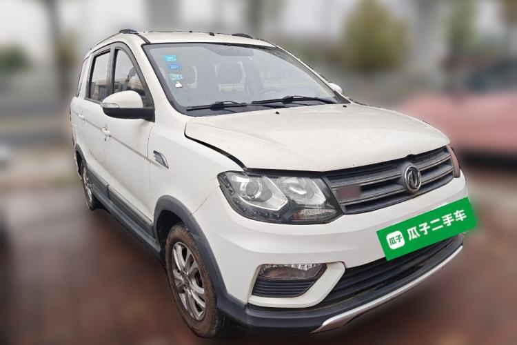 Used Dongfeng Fengon 370 2016 1.5L Manual Luxury Version SFG15-05 7 Seats Front Right 45 Deg