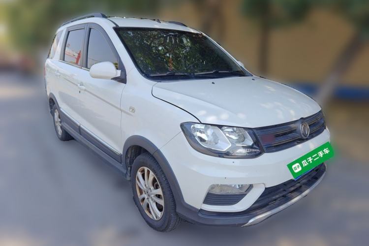 Used Dongfeng Fengon 370 2016 1.5L Manual Standard Edition SFG15-05 7 Seats Front Right 45 Deg