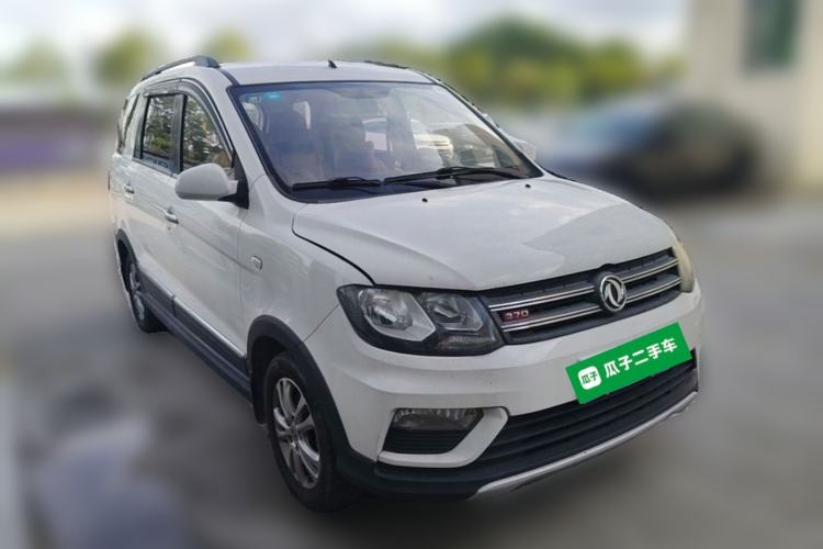 Used Dongfeng Fengon 370 2016 1.5L Manual Standard Edition SFG15-02 7 Seats Front Right 45 Deg