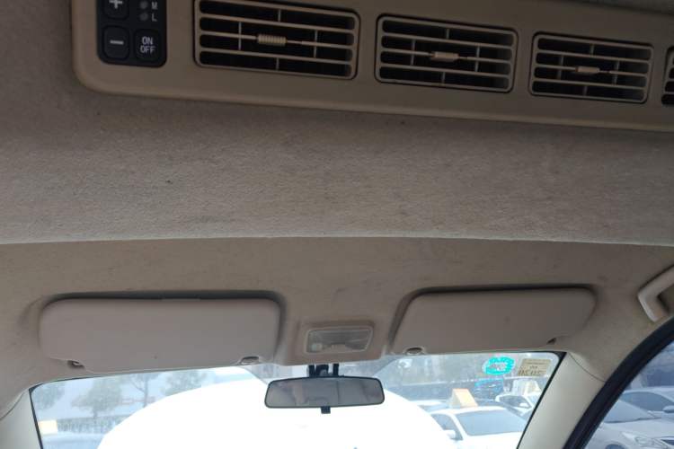 Used Dongfeng Fengon 370 2016 1.5L Manual Standard Edition SFG15-05 7 Seats Headliner