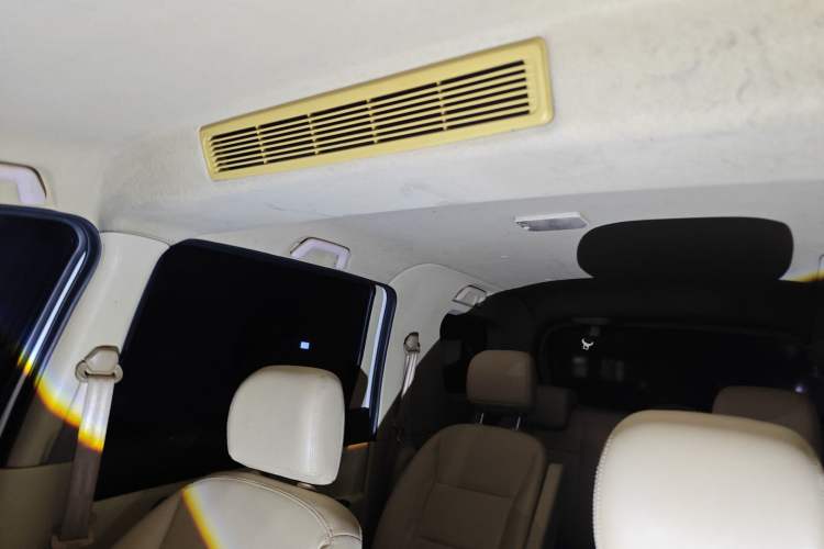 Used Dongfeng Fengon 370 2016 1.5L Manual Standard Edition SFG15-02 7 Seats Headliner
