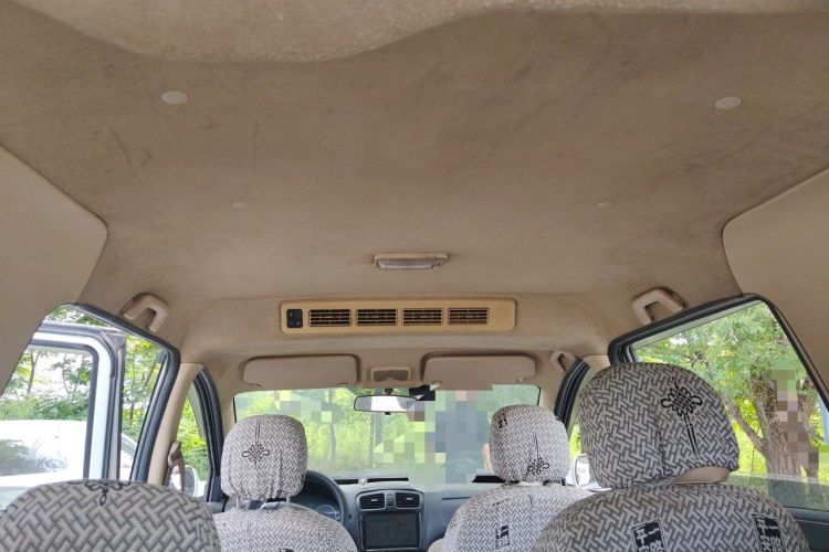 Used Dongfeng Fengon 370 2016 1.3T Manual European Diesel Version 7 Seats Headliner