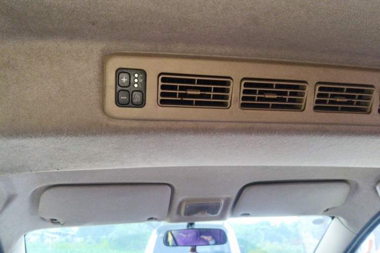 Used Dongfeng Fengon 370 2016 1.5L Manual Standard Model II 7 Seats Headliner
