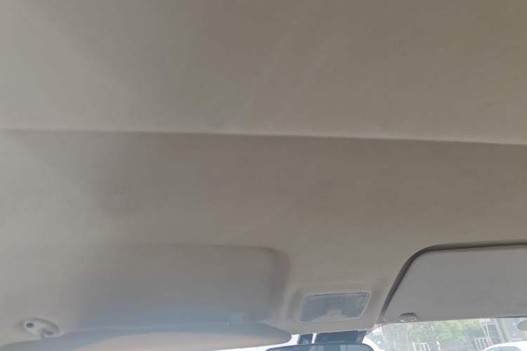 Used Dongfeng Fengon 370 2016 1.5L Manual Standard Model II 7 Seats Headliner