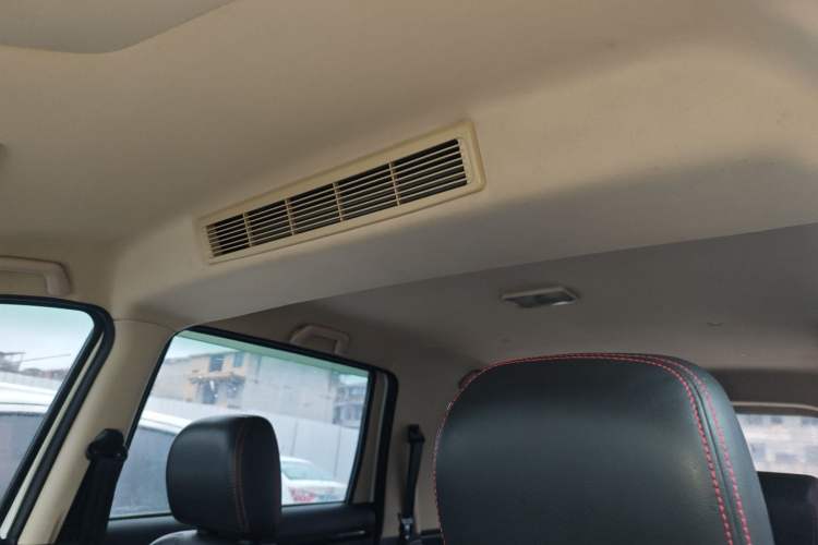 Used Dongfeng Fengon 370 2016 1.5L Manual Luxury 7-Seater Headliner